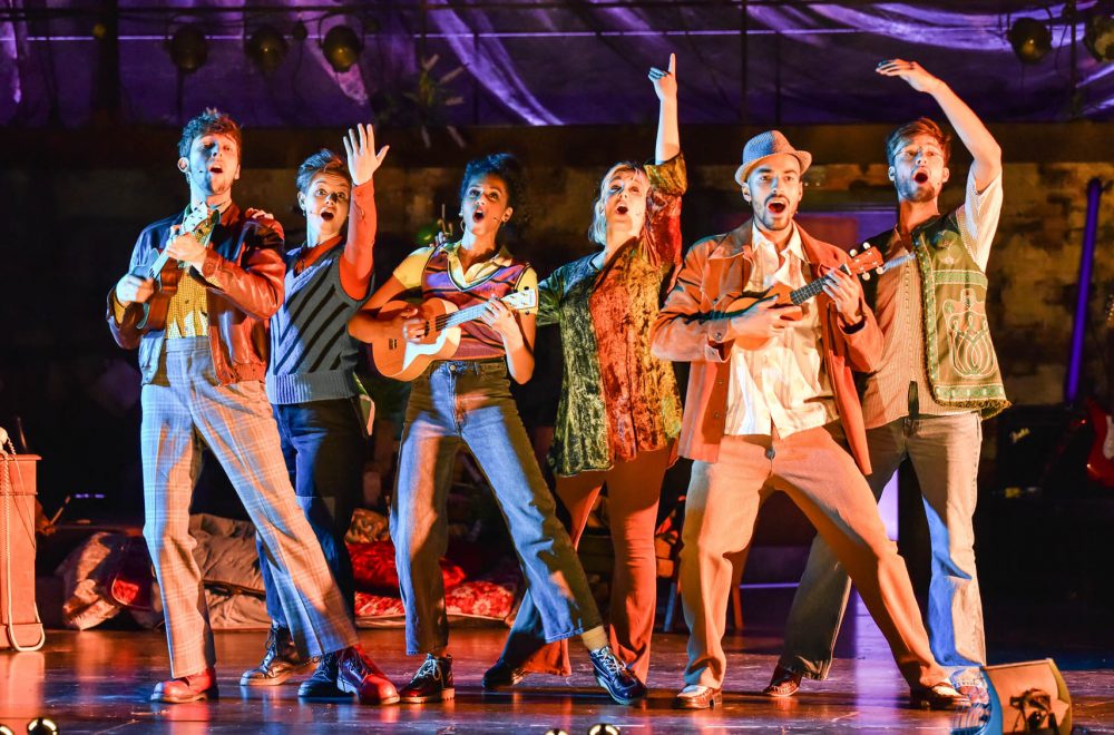 (L-R) Benji Lord, Sarah Workman, Hannah Azuonye, Hollie Cassar, Wesley Charles and Matt Burns. Photo credit Robert Day.