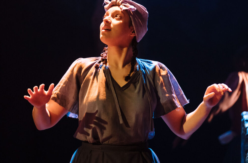 Aimee Powell as Lucy - photo by Helen Murray